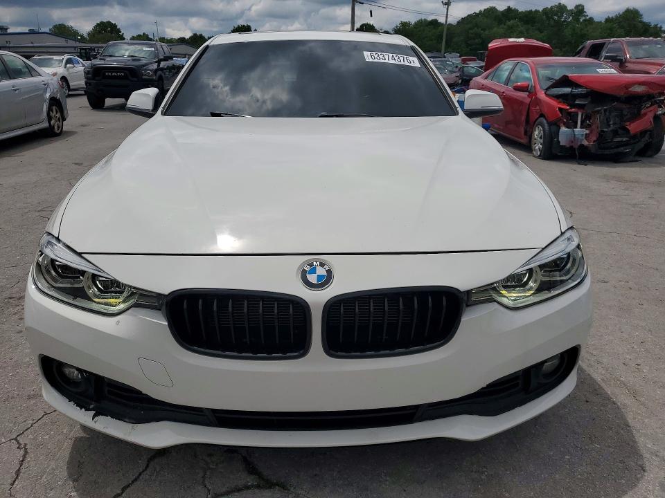 Продаж на аукціоні авто 2018 Bmw 320, vin: WBA8E1G50JNU90422, номер лоту: 63374376