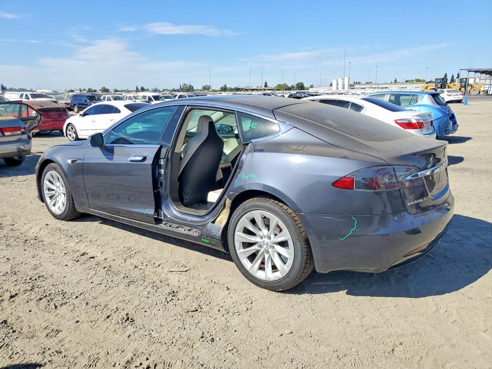 66216526 :رقم المزاد ، 5YJSA1E23KF302151 vin ، 2019 Tesla Model S مزاد بيع