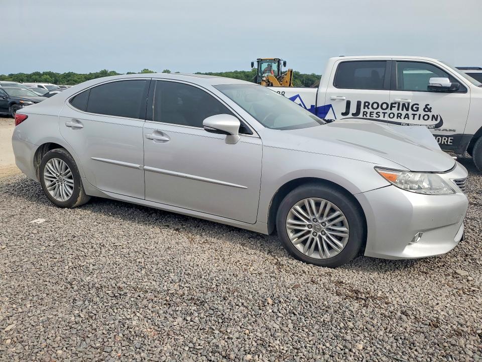 64264416 :رقم المزاد ، JTHBK1GG1D2061054 vin ، 2013 Lexus Es مزاد بيع