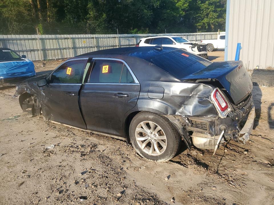 2015 Chrysler 300 მანქანა იყიდება აუქციონზე, vin: 2C3CCAAG5FH864458, აუქციონის ნომერი: 63893586
