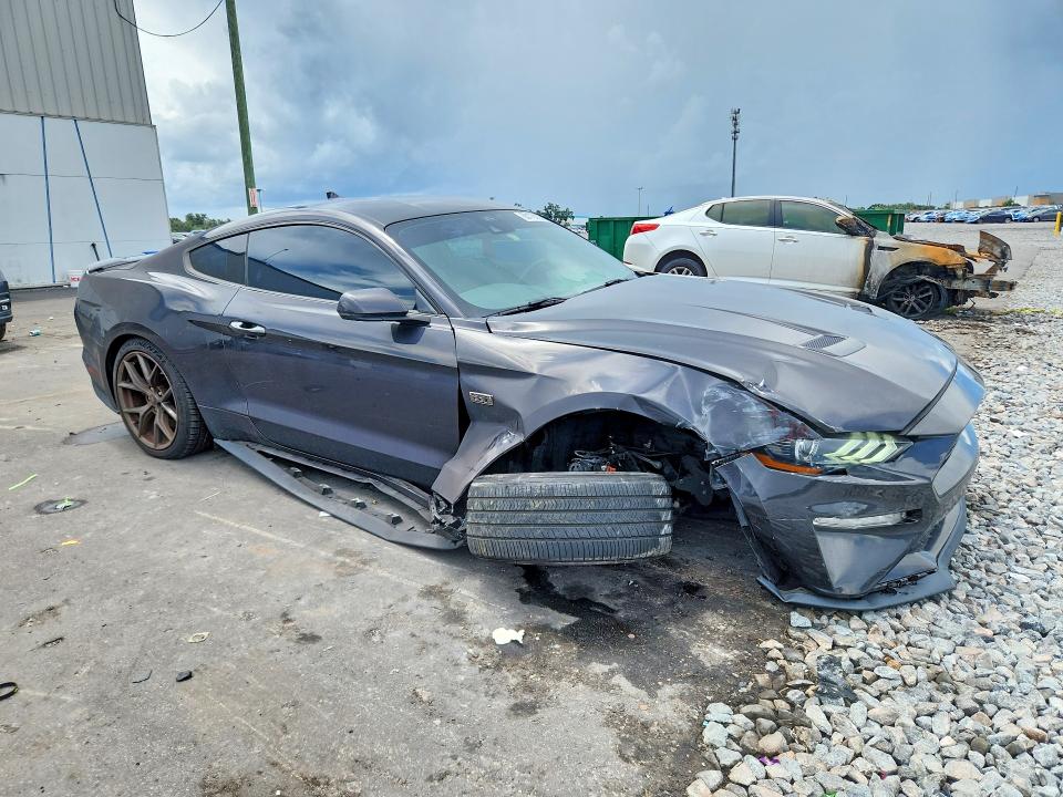 63178876 :رقم المزاد ، 1FA6P8TD6N5111459 vin ، 2022 Ford Mustang مزاد بيع