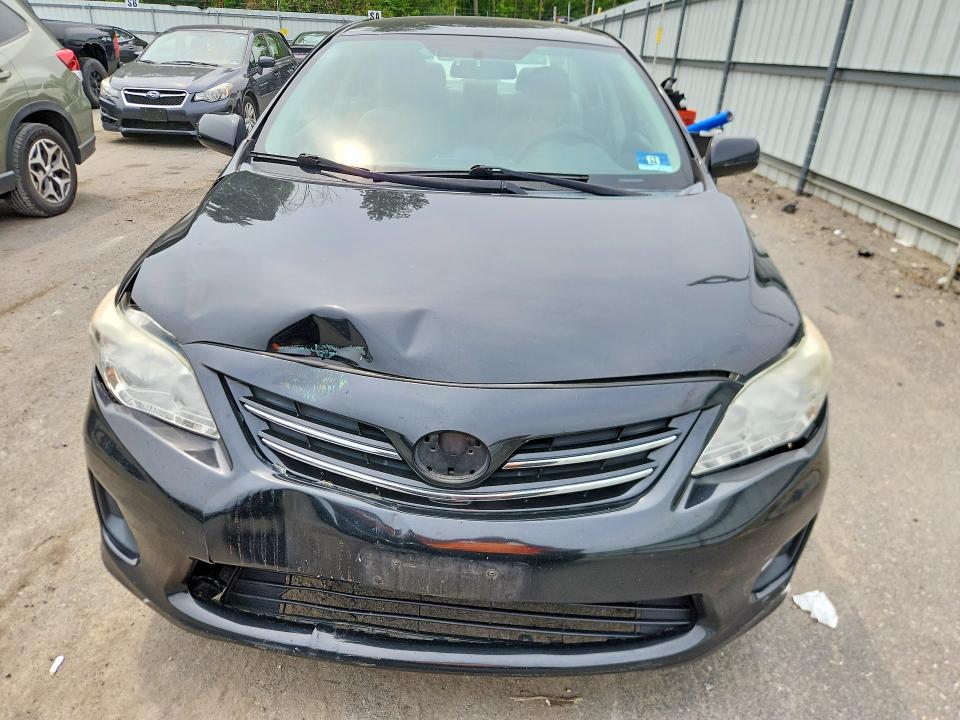 64581096 :رقم المزاد ، 2T1BU4EE8DC967685 vin ، 2013 Toyota Corolla مزاد بيع