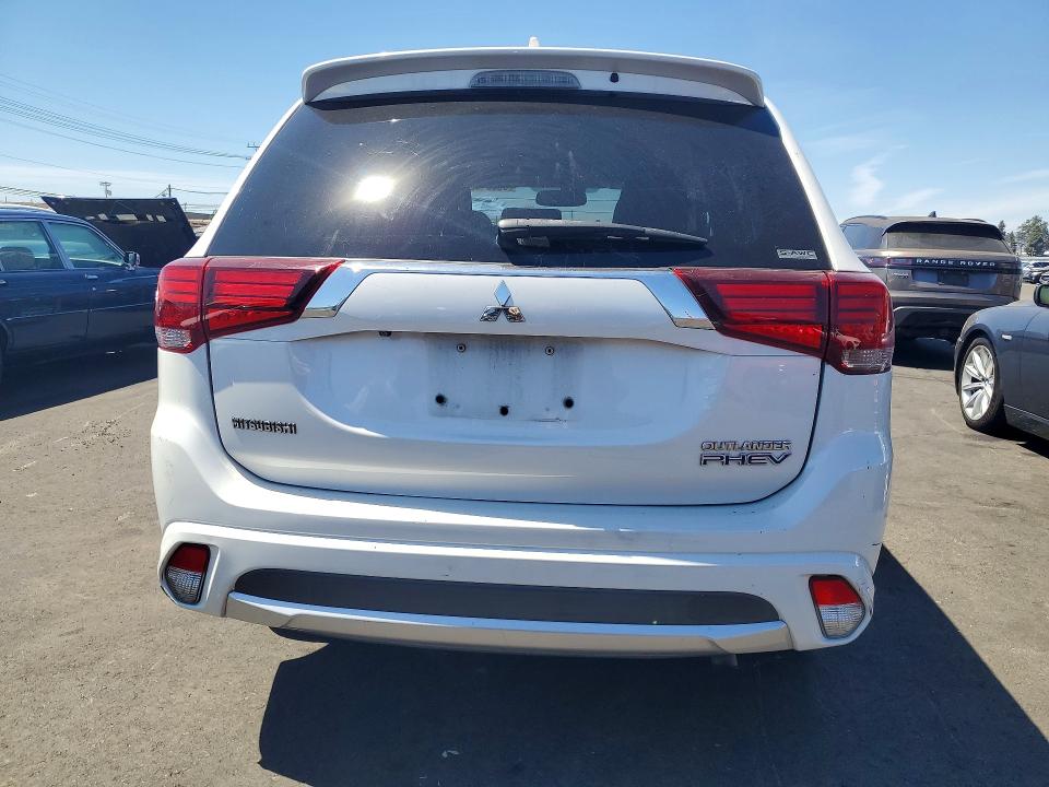 Продажа на аукционе авто 2018 Mitsubishi Outlander, vin: JA4J24A53JZ027992, номер лота: 65991326
