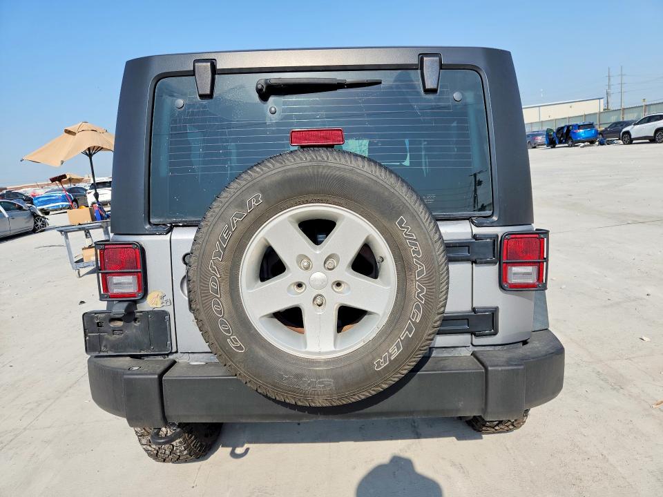 64022616 :رقم المزاد ، 1C4AJWAG6GL188855 vin ، 2016 Jeep Wrangler مزاد بيع