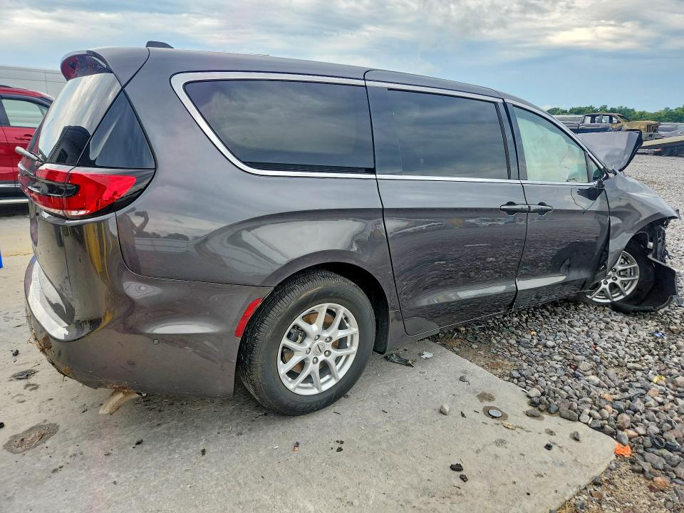 Продажа на аукционе авто 2023 Chrysler Pacifica, vin: 2C4RC1BGXPR522732, номер лота: 65719256