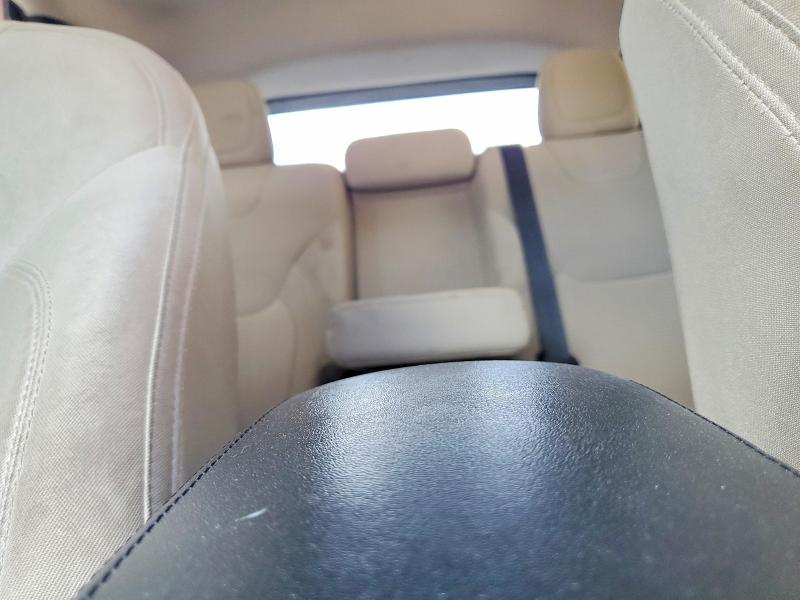 64539376 :رقم المزاد ، 1C4PJLCB7FW553566 vin ، 2015 Jeep Cherokee مزاد بيع