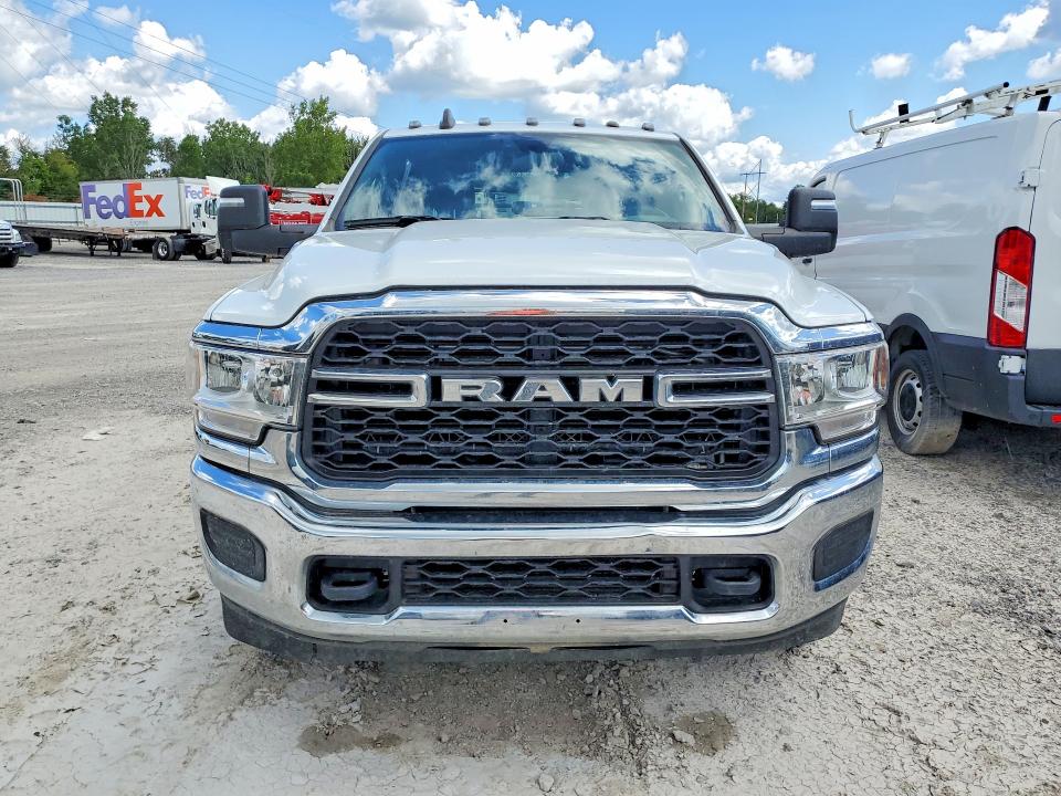 62934886 :رقم المزاد ، 3C7WRTCL7RG274413 vin ، 2024 Ram 3500 مزاد بيع