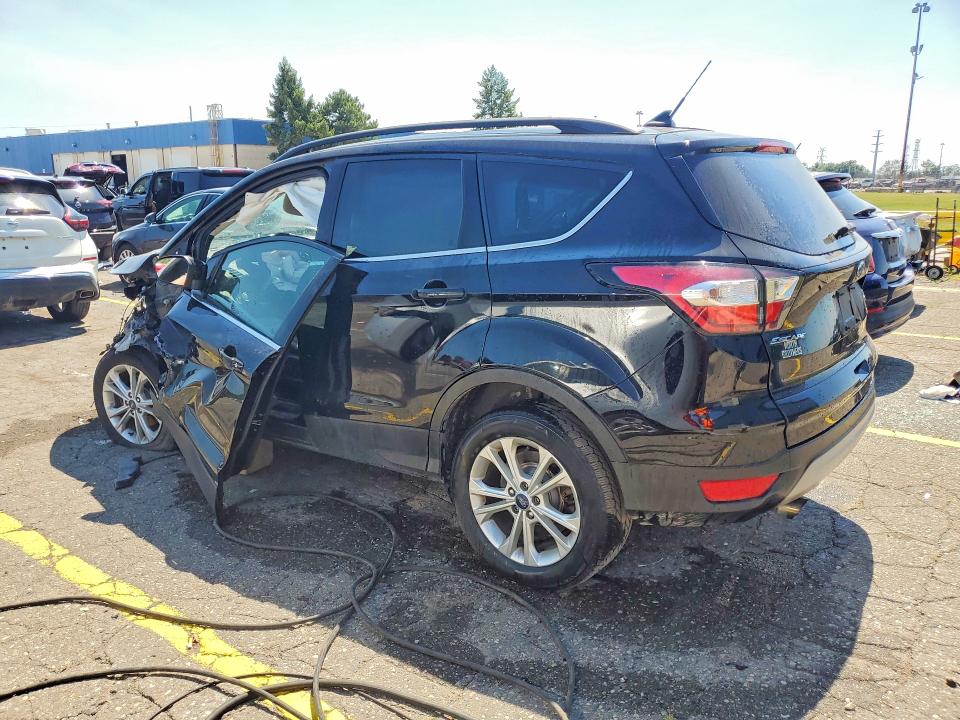 Продаж на аукціоні авто 2018 Ford Escape, vin: 1FMCU0HDXJUD18478, номер лоту: 63572446