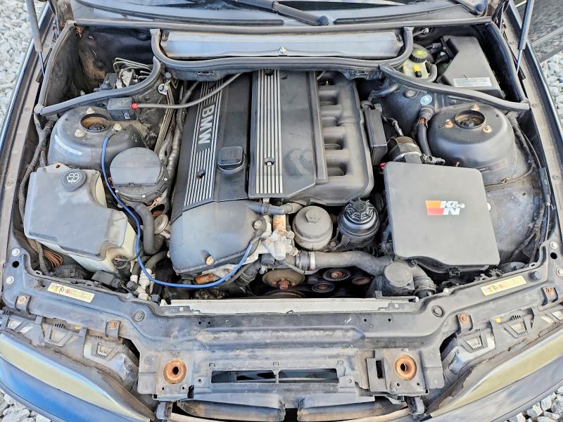 65650006 :رقم المزاد ، WBAEU33494PR06832 vin ، 2004 Bmw 325 مزاد بيع