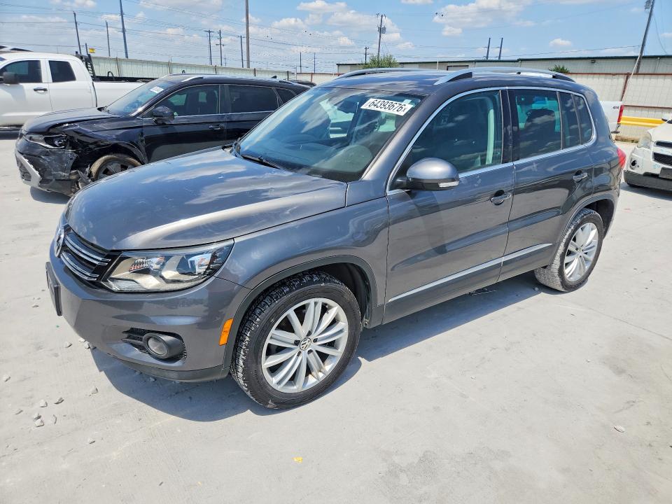 Auction sale of the 2016 Volkswagen Tiguan, vin: WVGAV7AX2GW523209, lot number: 64393676