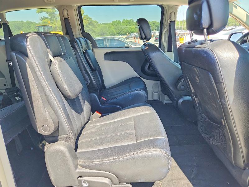 66359206 :رقم المزاد ، 2C4RC1BG3FR577036 vin ، 2015 Chrysler Town & Country مزاد بيع