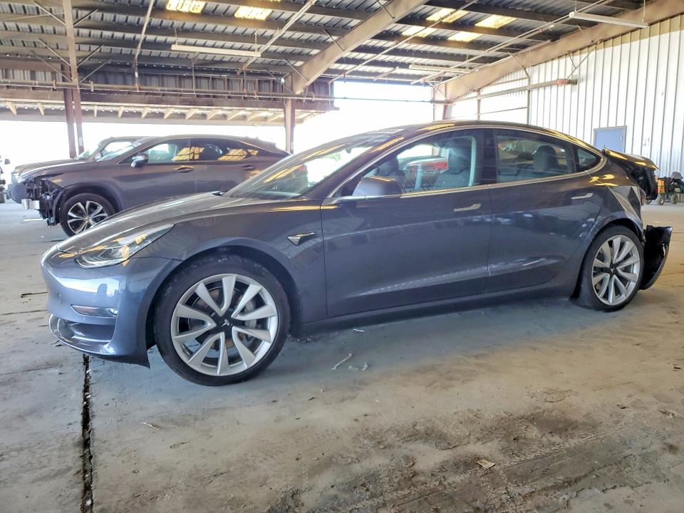 65933556 :رقم المزاد ، 5YJ3E1EA0JF036845 vin ، 2018 Tesla Model 3 مزاد بيع