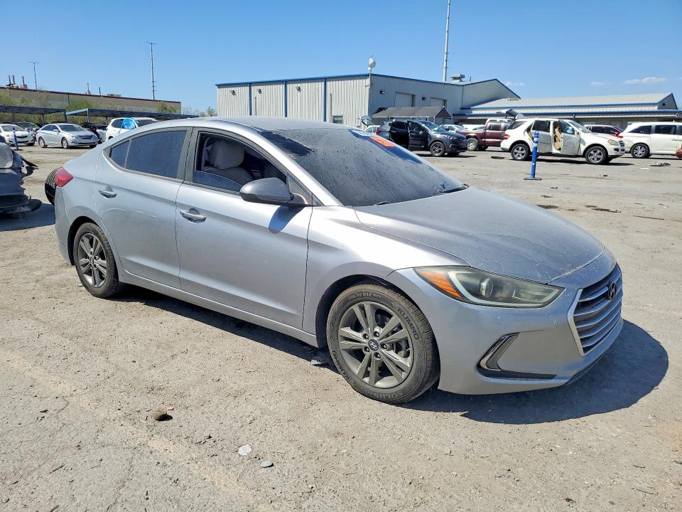 66794906 :رقم المزاد ، 5NPD84LF2HH075007 vin ، 2017 Hyundai Elantra مزاد بيع
