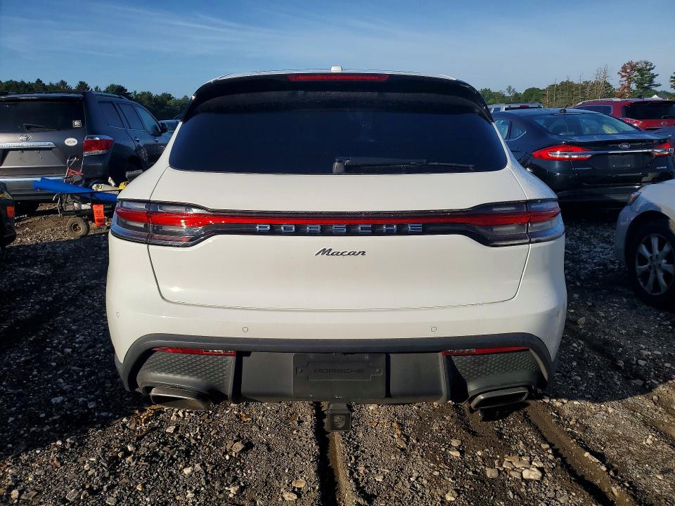 65910156 :رقم المزاد ، WP1AA2A55NLB04740 vin ، 2022 Porsche Macan مزاد بيع