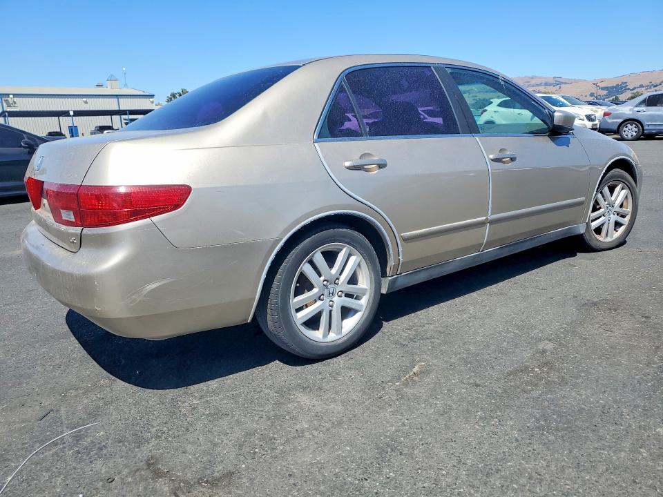 67147696 :رقم المزاد ، 1HGCM56435A035255 vin ، 2005 Honda Accord مزاد بيع