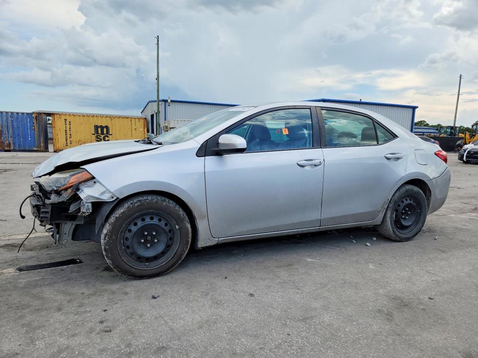 64835626 :رقم المزاد ، 2T1BURHE8HC907663 vin ، 2017 Toyota Corolla مزاد بيع
