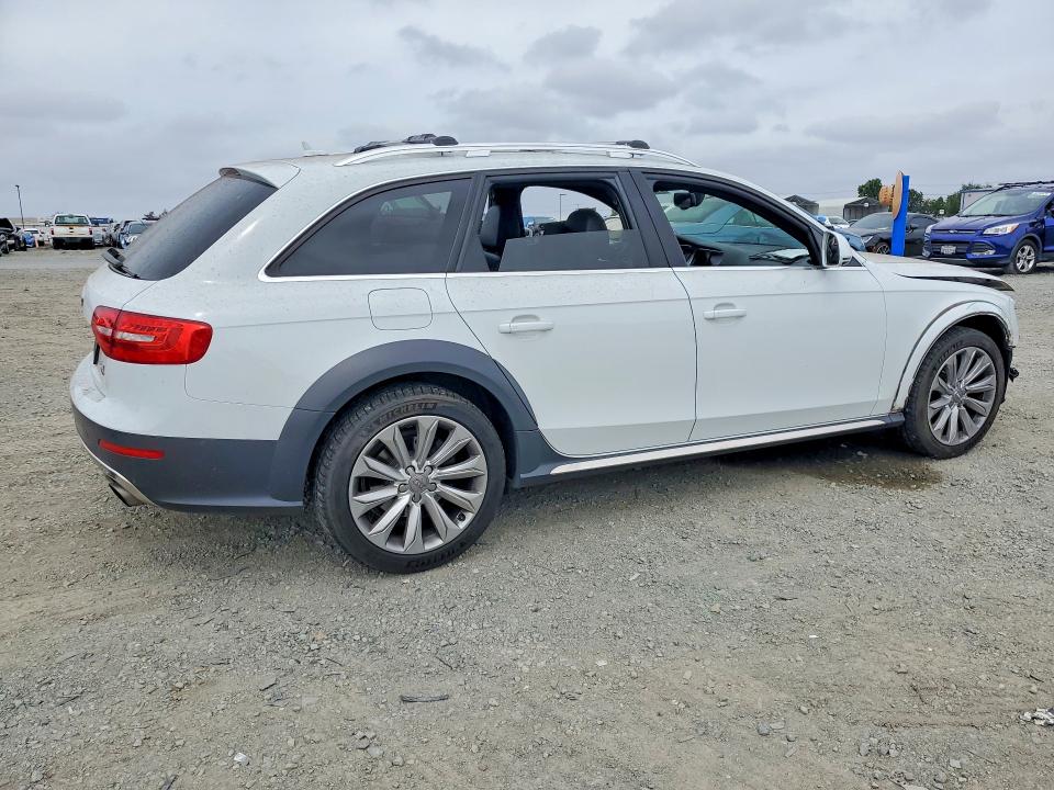 64666246 :رقم المزاد ، WA1UFAFL8GA017098 vin ، 2016 Audi A4 Allroad مزاد بيع