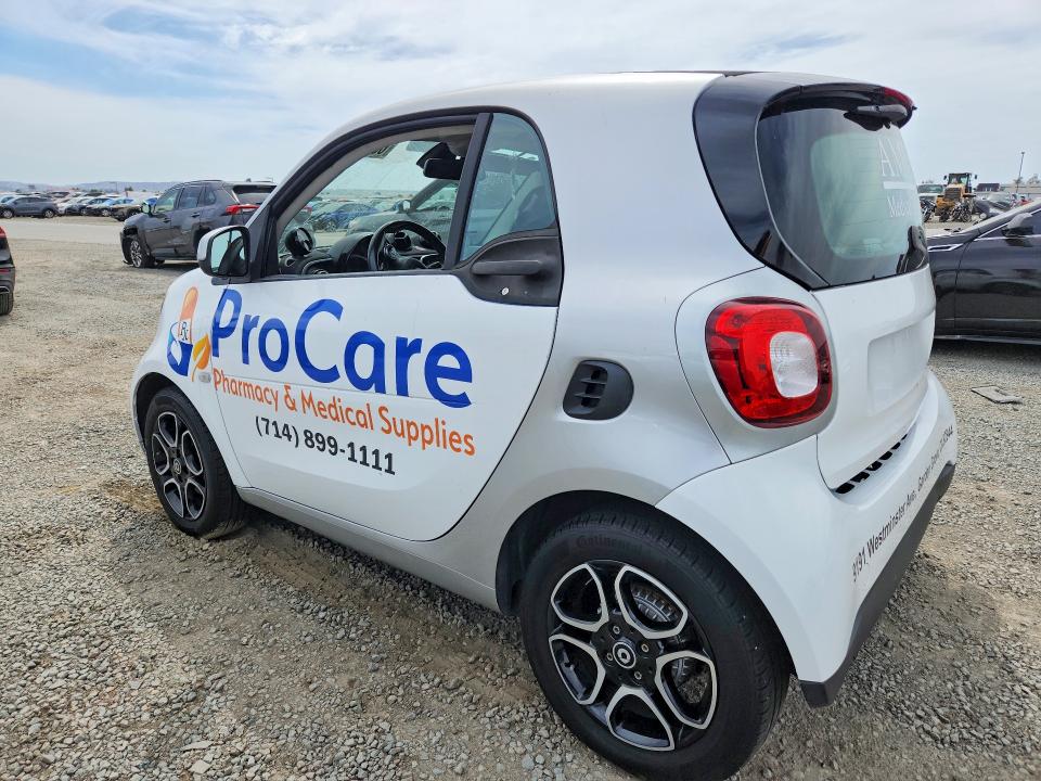 2019 Smart Fortwo მანქანა იყიდება აუქციონზე, vin: WMEFJ9BA9KK367442, აუქციონის ნომერი: 66995436