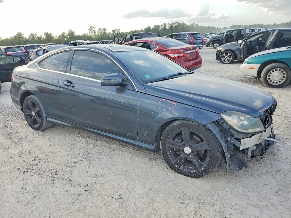 Продаж на аукціоні авто 2013 Mercedes-benz C, vin: WDDGJ4HB1DG064267, номер лоту: 64148796