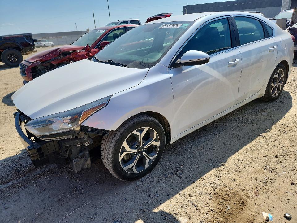 2019 Kia Forte მანქანა იყიდება აუქციონზე, vin: 3KPF54AD1KE053921, აუქციონის ნომერი: 66221826