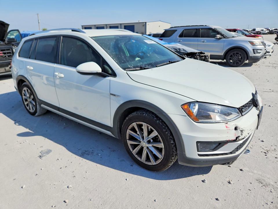 Продажа на аукционе авто 2017 Volkswagen Golf Alltrack, vin: 3VWH17AU4HM530584, номер лота: 65864916