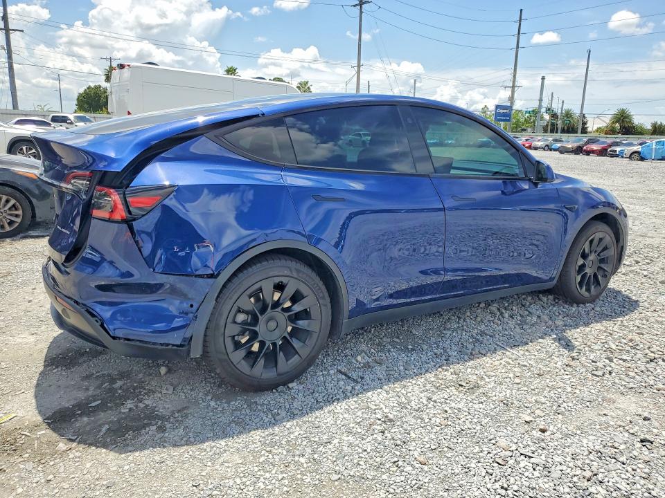 66480946 :رقم المزاد ، 5YJYGAEE2MF128675 vin ، 2021 Tesla Model Y مزاد بيع
