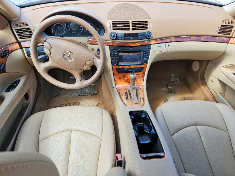 2009 Mercedes-benz E მანქანა იყიდება აუქციონზე, vin: WDBUF56X49B432298, აუქციონის ნომერი: 65497106