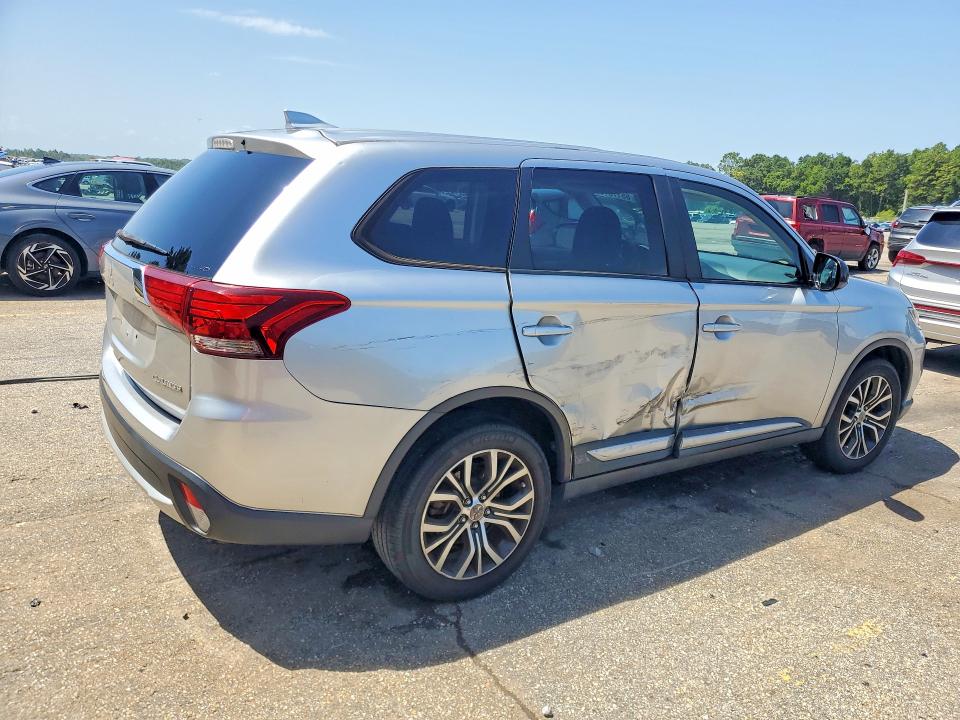 Продаж на аукціоні авто 2018 Mitsubishi Outlander, vin: JA4AZ3A30JZ058931, номер лоту: 65170136