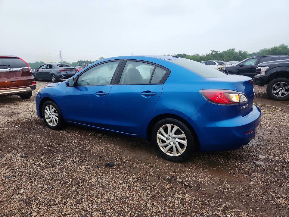 64088746 :رقم المزاد ، JM1BL1W73C1684406 vin ، 2012 Mazda 3 مزاد بيع