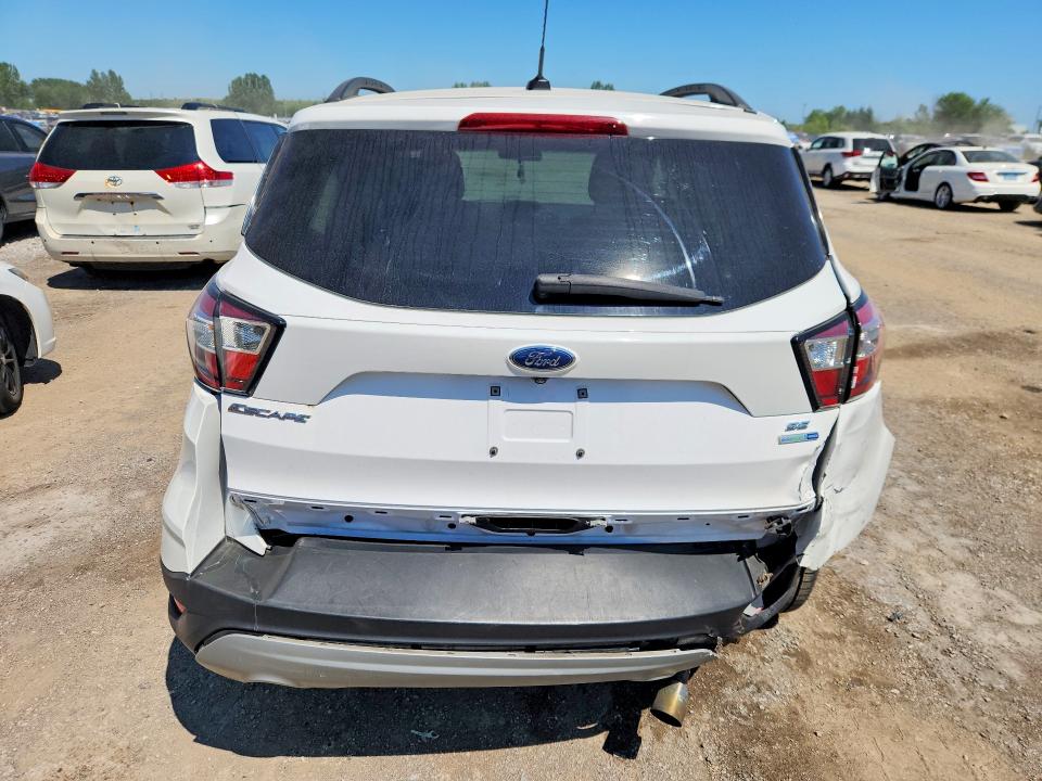 2018 Ford Escape მანქანა იყიდება აუქციონზე, vin: 1FMCU9GDXJUB17735, აუქციონის ნომერი: 63472516