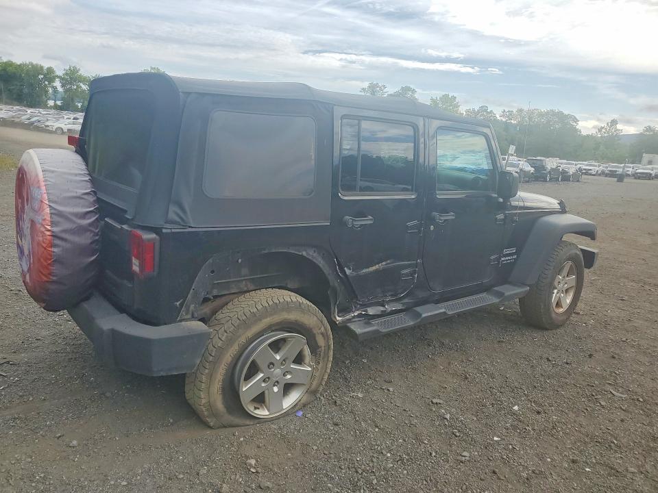 2013 Jeep Wrangler Unlimited მანქანა იყიდება აუქციონზე, vin: 1C4BJWDG5DL686721, აუქციონის ნომერი: 67207936