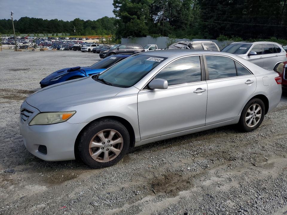 2011 Toyota Camry მანქანა იყიდება აუქციონზე, vin: 4T1BF3EK6BU623813, აუქციონის ნომერი: 65724646