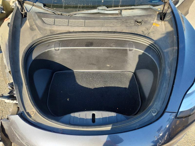 63592746 :رقم المزاد ، 5YJ3E1EA6JF171327 vin ، 2018 Tesla Model 3 مزاد بيع