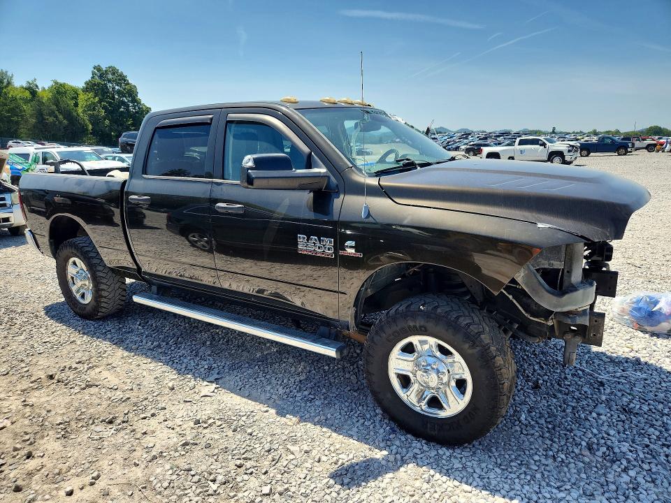 65633416 :رقم المزاد ، 3C6UR5CL6EG126481 vin ، 2014 Ram 2500 مزاد بيع
