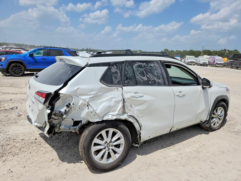 63886376 :رقم المزاد ، 7MUCAAAG3PV046608 vin ، 2023 Toyota Corolla Cross مزاد بيع