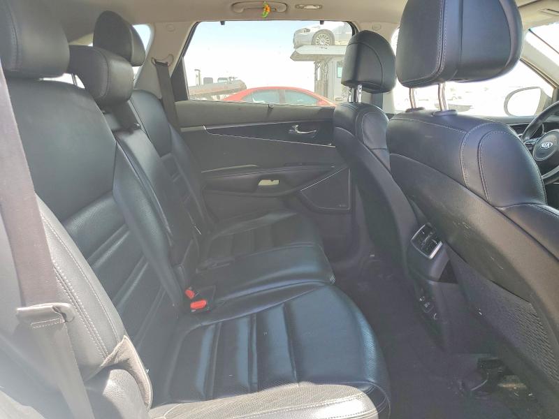 2017 Kia Sorento მანქანა იყიდება აუქციონზე, vin: 5XYPKDA56HG313912, აუქციონის ნომერი: 65225416