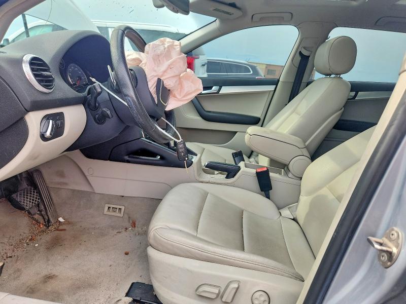64013096 :رقم المزاد ، WAUKJAFM0BA031720 vin ، 2011 Audi A3 مزاد بيع
