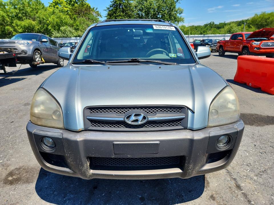 2006 Hyundai Tucson მანქანა იყიდება აუქციონზე, vin: KM8JN72D66U438680, აუქციონის ნომერი: 63619176