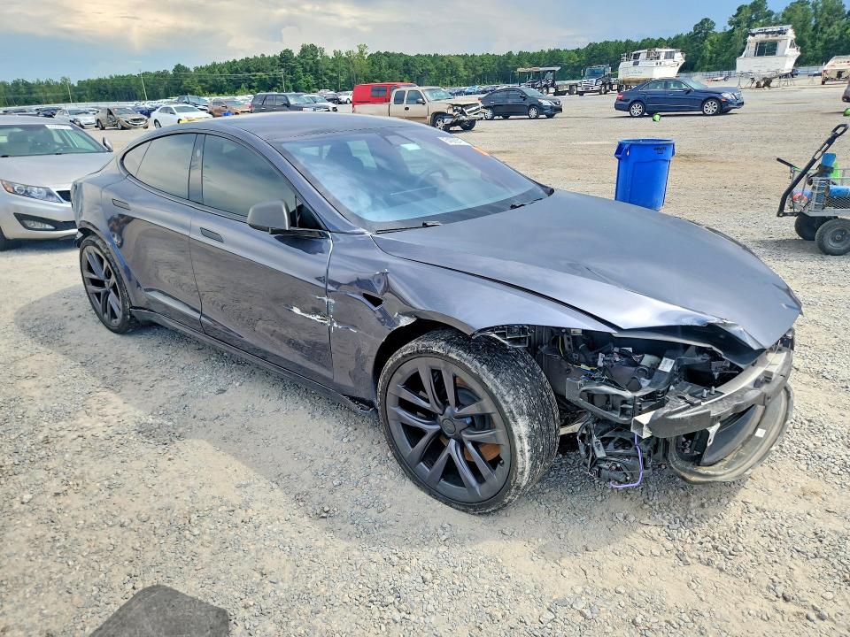 Продажа на аукционе авто 2022 Tesla Model S, vin: 5YJSA1E65NF472969, номер лота: 64086516