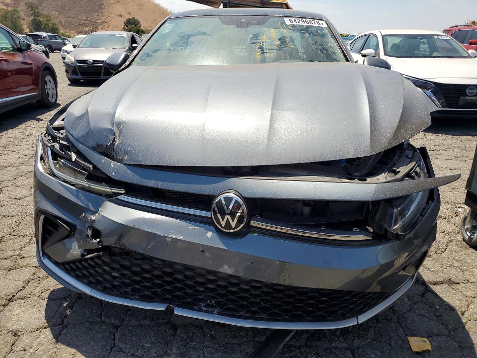 64296876 :رقم المزاد ، 3VW7X7BU0SM071277 vin ، 2025 Volkswagen Jetta مزاد بيع
