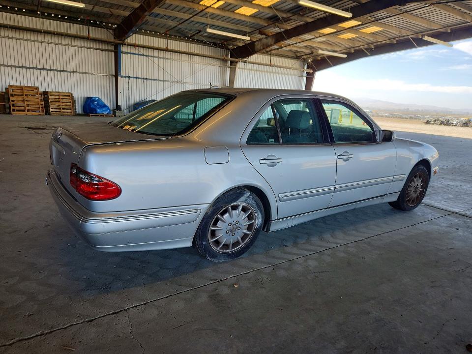 Aukcja sprzedaży 2000 Mercedes-benz E, vin: WDBJF65J8YB000558, numer aukcji: 64494926