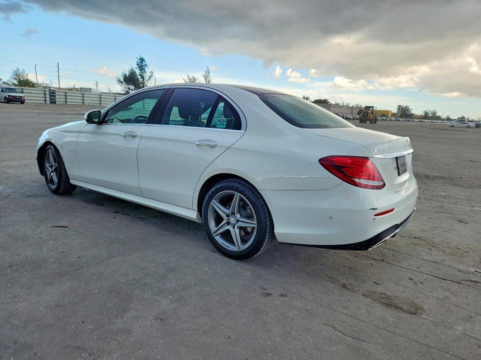 2017 Mercedes-benz E მანქანა იყიდება აუქციონზე, vin: WDDZF4KBXHA019372, აუქციონის ნომერი: 66054536