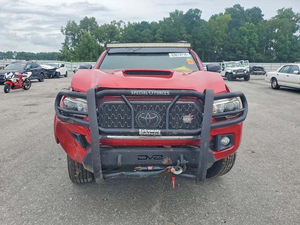 63674716 :رقم المزاد ، 5TFCZ5AN9JX162437 vin ، 2018 Toyota Tacoma مزاد بيع