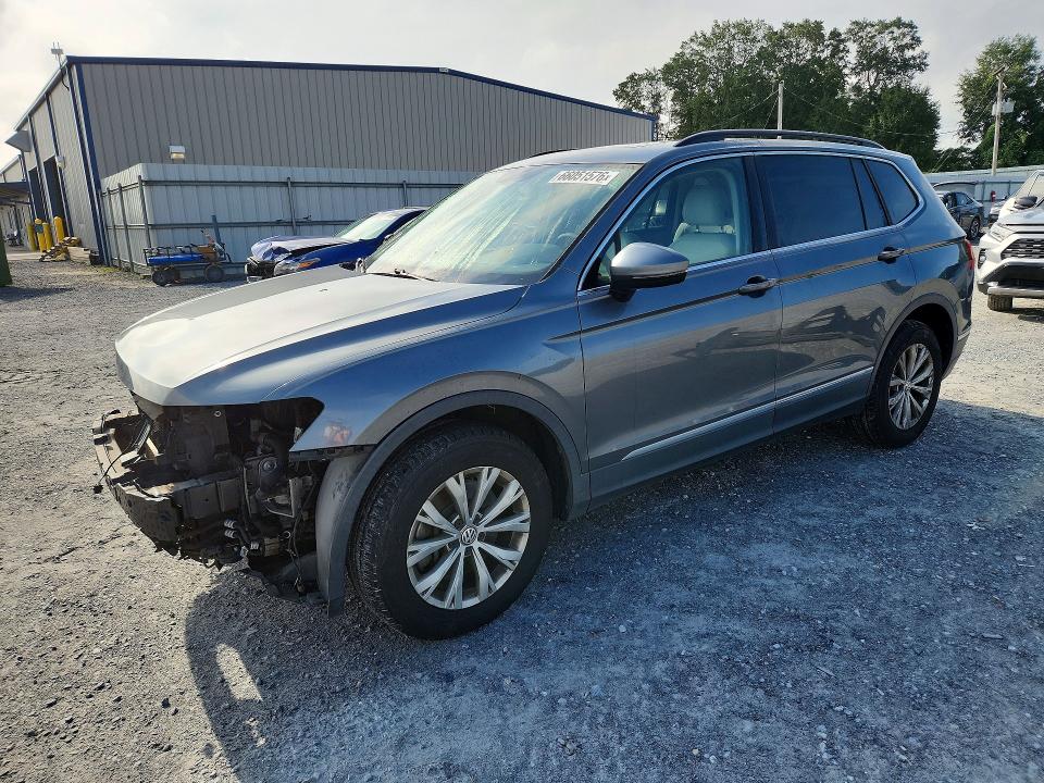 Продаж на аукціоні авто 2018 Volkswagen Tiguan, vin: 3VV2B7AX8JM012663, номер лоту: 66051576
