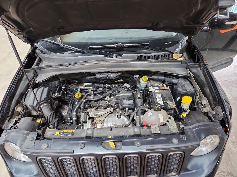 65879986 :رقم المزاد ، ZACCJBBW8GPD09971 vin ، 2016 Jeep Renegade مزاد بيع