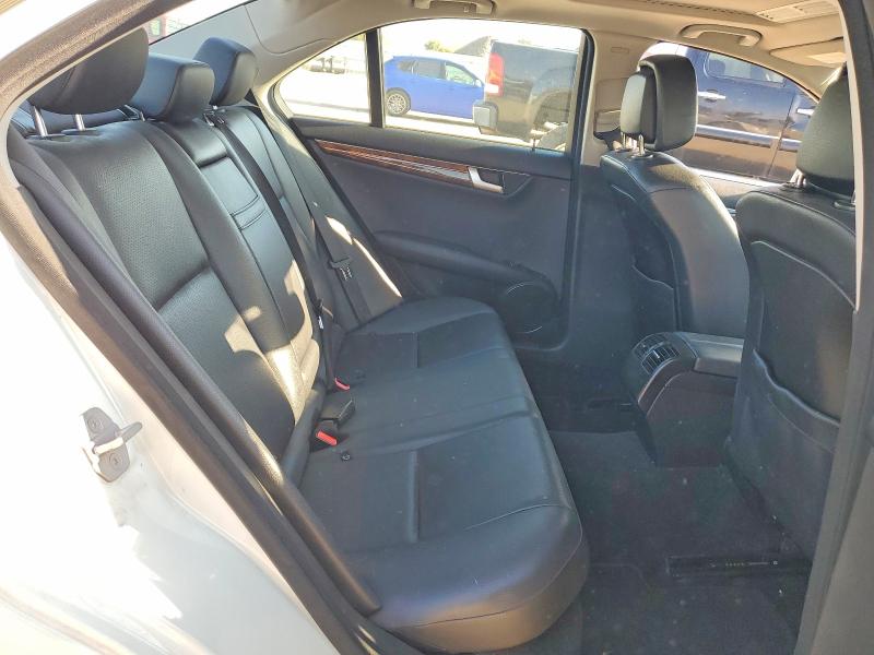 Продаж на аукціоні авто 2012 Mercedes-benz C, vin: WDDGF4HBXCA650260, номер лоту: 64241236