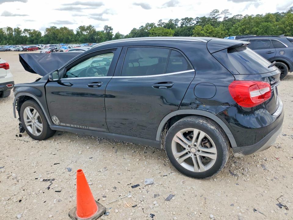2015 Mercedes-benz Gla მანქანა იყიდება აუქციონზე, vin: WDCTG4EB7FJ125035, აუქციონის ნომერი: 64815926