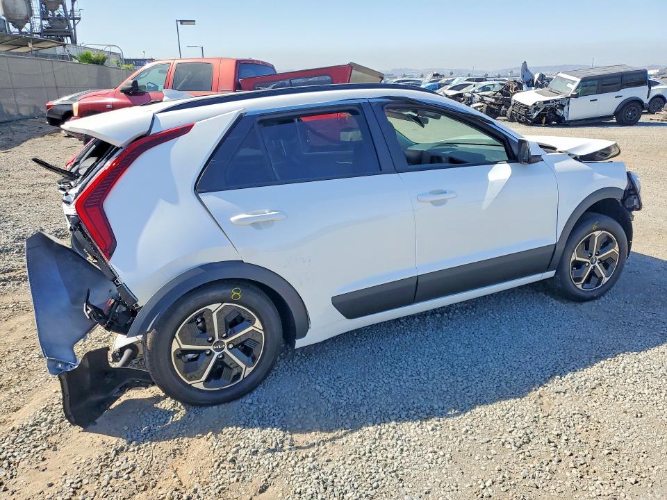 2026 Kia Niro მანქანა იყიდება აუქციონზე, vin: KNDCP3LE9T5378701, აუქციონის ნომერი: 66753966
