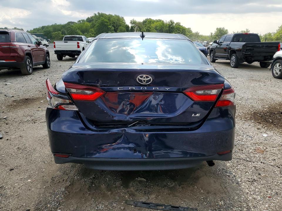2021 Toyota Camry მანქანა იყიდება აუქციონზე, vin: 4T1C11AKXMU422514, აუქციონის ნომერი: 63951656