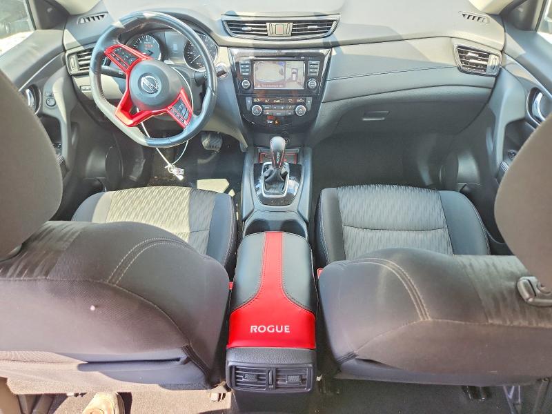 Продаж на аукціоні авто 2017 Nissan Rogue, vin: 5N1AT2MV8HC896440, номер лоту: 63992276